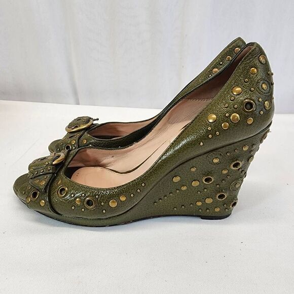Oscar by Oscar de la Renta Leather Green Studded Wedges Heel in size 7.5 - Picture 6 of 9